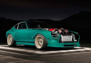 Mobil Datsun 240Z bekas ini sekarang memiliki mesin DOGE Viper V10