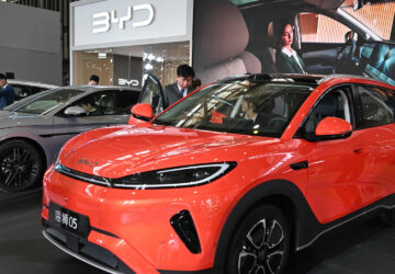 Penjualan mobil listrik penumpang BYD turun selama bulan kedelapan karena persaingan semakin ketat