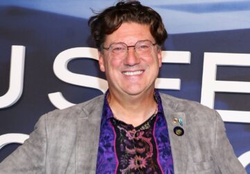 Randy Pitchford mengatakan Gearbox memiliki kebijakan tanpa AI setelah memposting gambar seorang AI bekerja di Gearbox