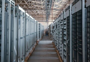 Rekomendasi yang diajukan oleh Tim Tugas AGO AI mencerminkan kekhawatiran terhadap dampak tarif energi