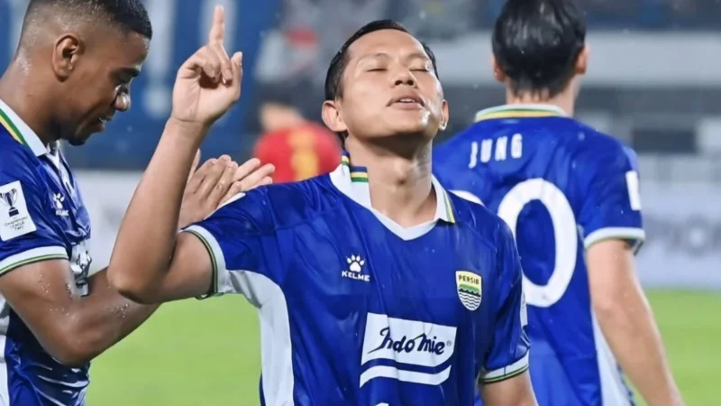 Adam Alis Bawa Persib Kalahkan Persija di Super League 2025/26