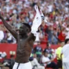 Akor Adams Bawa Sevilla Jauh dari Zona Merah dengan Gol Dramatis