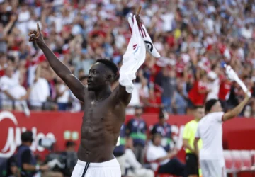 Akor Adams Bawa Sevilla Jauh dari Zona Merah dengan Gol Dramatis