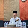 Anggota DPRD Jember Disanksi Gerindra karena Merokok dan Main Game