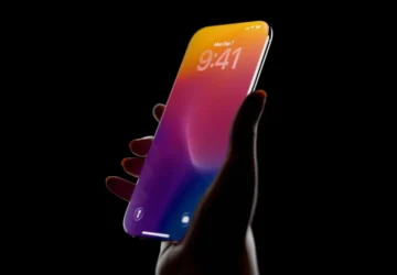 Apple Siapkan iPhone Edisi 20 Tahun dengan Kamera Horizontal
