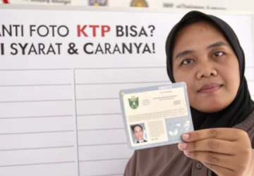 Bahaya Penyerahan KTP dan Foto Wajah di Tempat Umum: Risiko Keamanan Siber dan Pelanggaran Privasi
