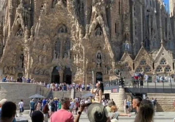 Barcelona Mengambil Langkah Besar untuk Mengatasi Overtourism: Apakah Bali Berikutnya?