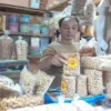 Berjualan Kacang Mete, Pedagang Jogja Wujudkan Impian Berhaji Plus