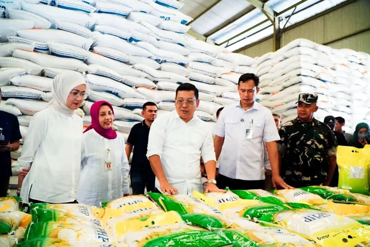 Bulog Pastikan Beras Terjangkau untuk Masyarakat