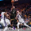 Charles Gelar Poin Kemenangan Playoff yang Mempukau