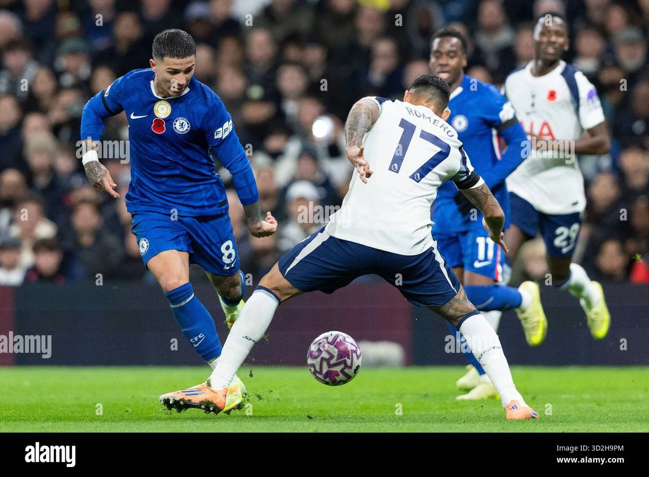 Chelsea vs Tottenham: Enzo Fernandez Minta Chelsea Tandatangani Cristian Romero