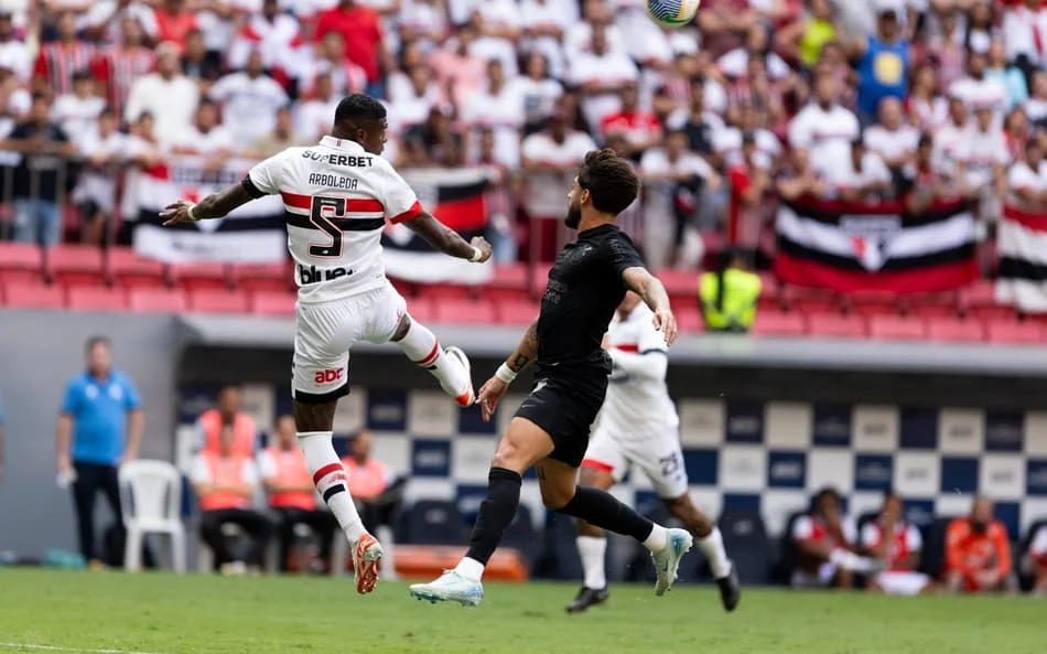 Corinthians Raih Kemenangan Dramatis atas São Paulo dalam Clássico Majestoso