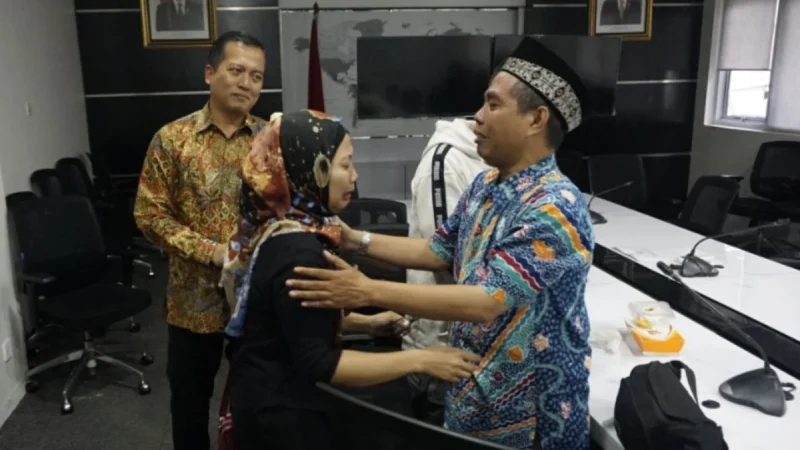 Dua WNI Korban Penyekapan-Penganiayaan Sindikat Timah Ilegal Malaysia Pulangkan Ke Indonesia
