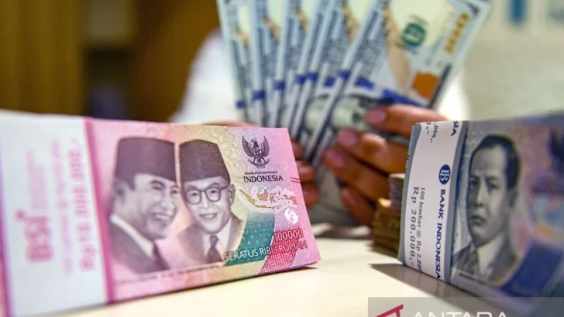 Ekonomi Sebut Rupiah Melemah Tidak Mirip dengan Krisis Pada Masa Habibie