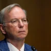 Eric Schmidt Menghadapi Sorakan Mahasiswa di University of Arizona