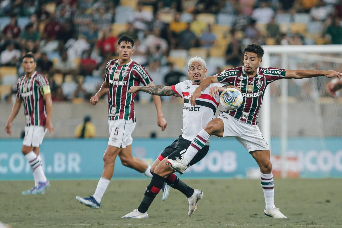 Fluminense vs São Paulo: Doria Menerima Arahkan Senjata dan Medan Penuh Ketakutan