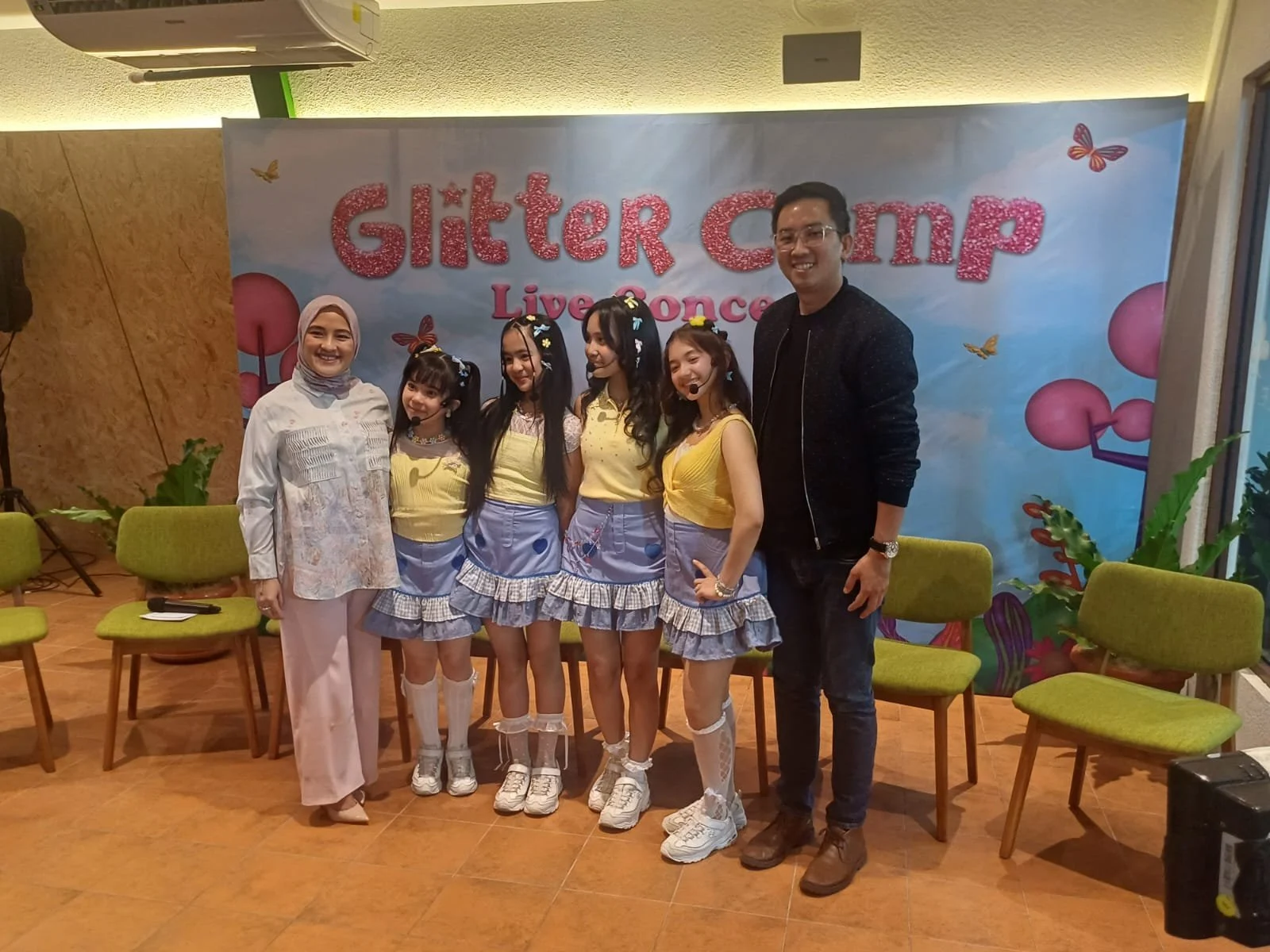 Glitter Siap Gelar Konser Intimate 'Glittery Camp' di Jakarta Tahun 2026