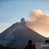 Gunung Merapi Semburkan Awan Panas, Masyarakat Diimbau Menjauh