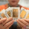 Harga Emas Antam Hari Ini Stagnan di Rp2.773.000 per Gram, Buyback Tetap Rp2.577.000