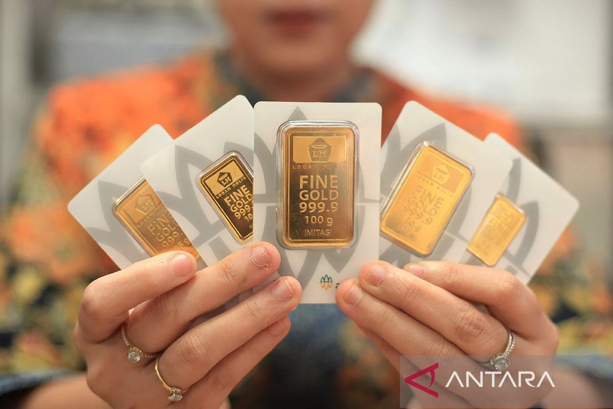 Harga Emas Antam Melonjak Drastis, Sentuh Rp2,859 Juta per Gram