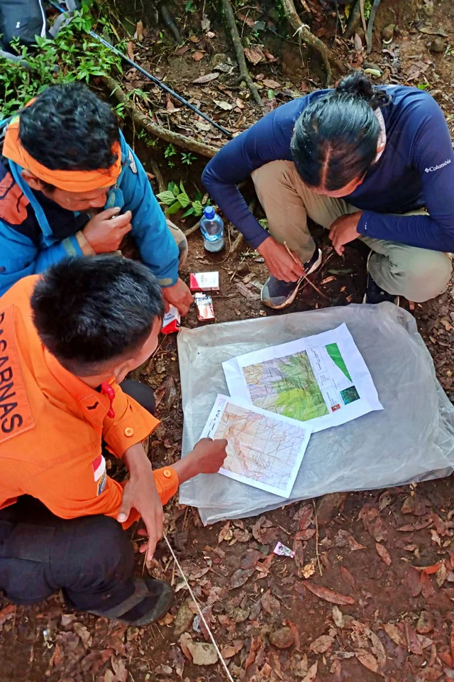 Hari Ketiga Pencarian Mahasiswa ITB yang Hilang di Gunung Puntang