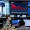 IHSG Anjlok dan Bursa Singapura Melonjak, Pasar Saham Indonesia Menghadapi Tekanan