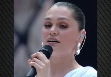 Jessie J Menangis Jam Jam Setelah Menerima Berita Kanker Bebas