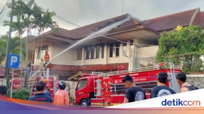 Kebakaran Misterius di Rumah Warga Sleman: Apa Yang Terjadi?