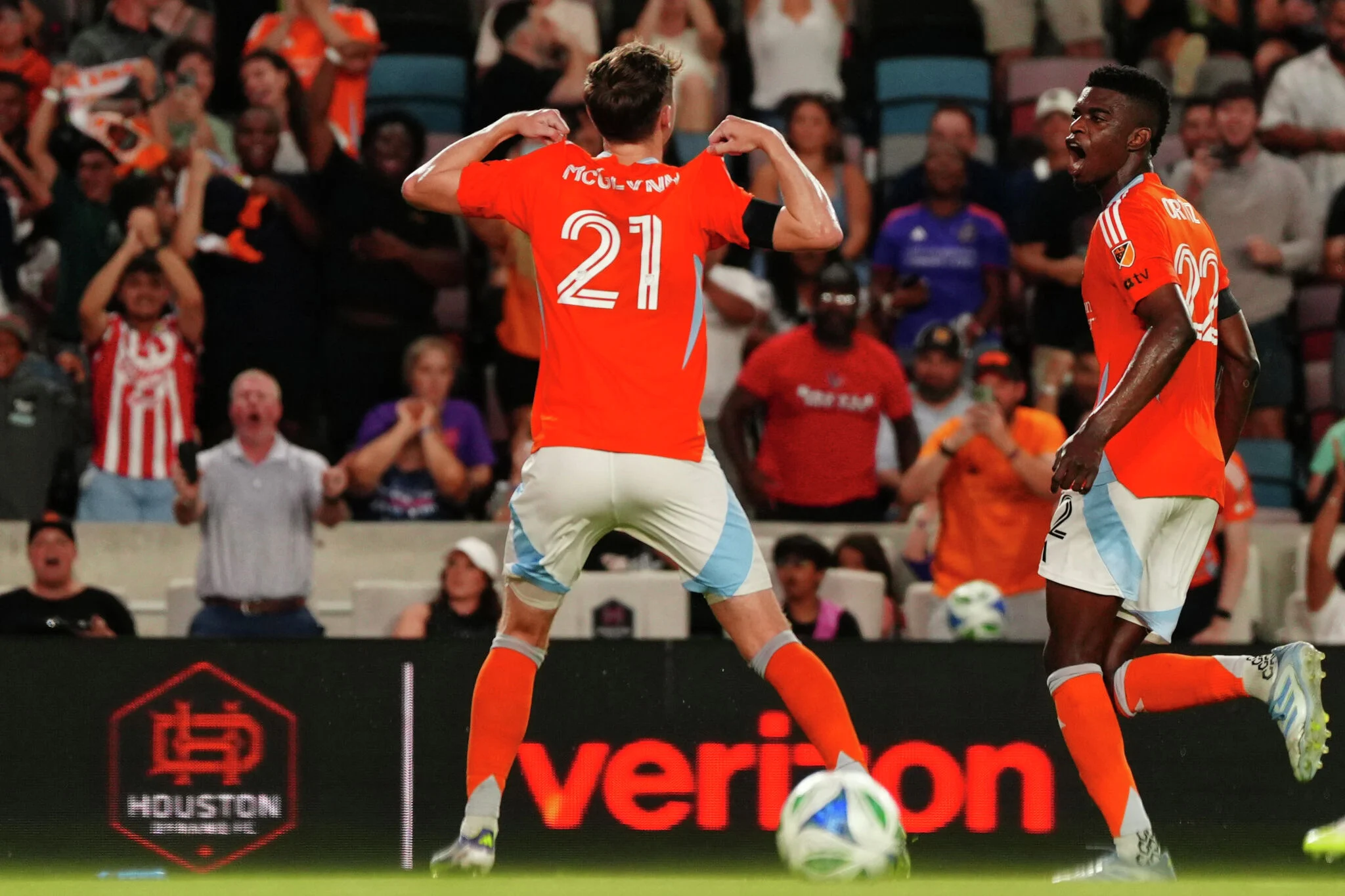 Kekalahan Mengejutkan LAFC di Tangan Houston Dynamo: Penampilan Gemilang Jack McGlynn