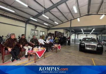 Kemensos Gelar Lelang Barang Logam Mulia untuk Bantu Warga Miskin