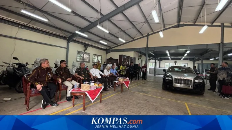 Kemensos Gelar Lelang Barang Logam Mulia untuk Bantu Warga Miskin
