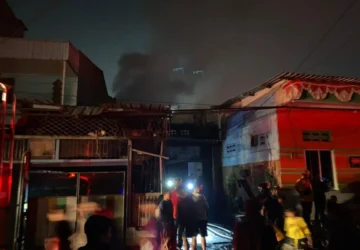 Kerusuhan di Jakarta Barat: Pencuri Motor Ditangkap, Kebakaran Melanda Kawasan Tambora