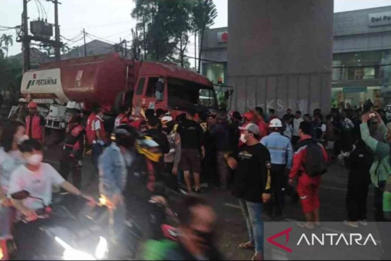 KNKT Selidiki Penyebab Kecelakaan Kereta di Bekasi dengan Analisis Black Box