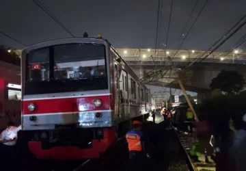 KNKT Ungkap Selisih Waktu Tabrakan KRL dan KA di Bekasi