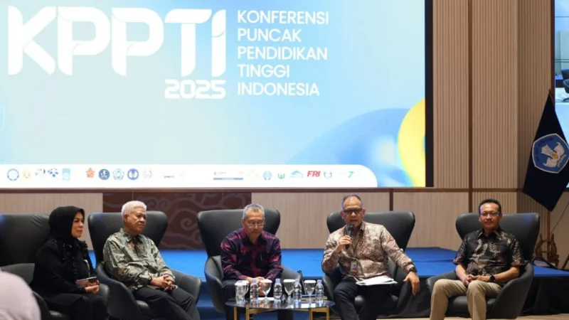 Kolaborasi Perguruan Tinggi dan Pemerintah Daerah: Langkah Strategis Menuju Indonesia Emas 2045