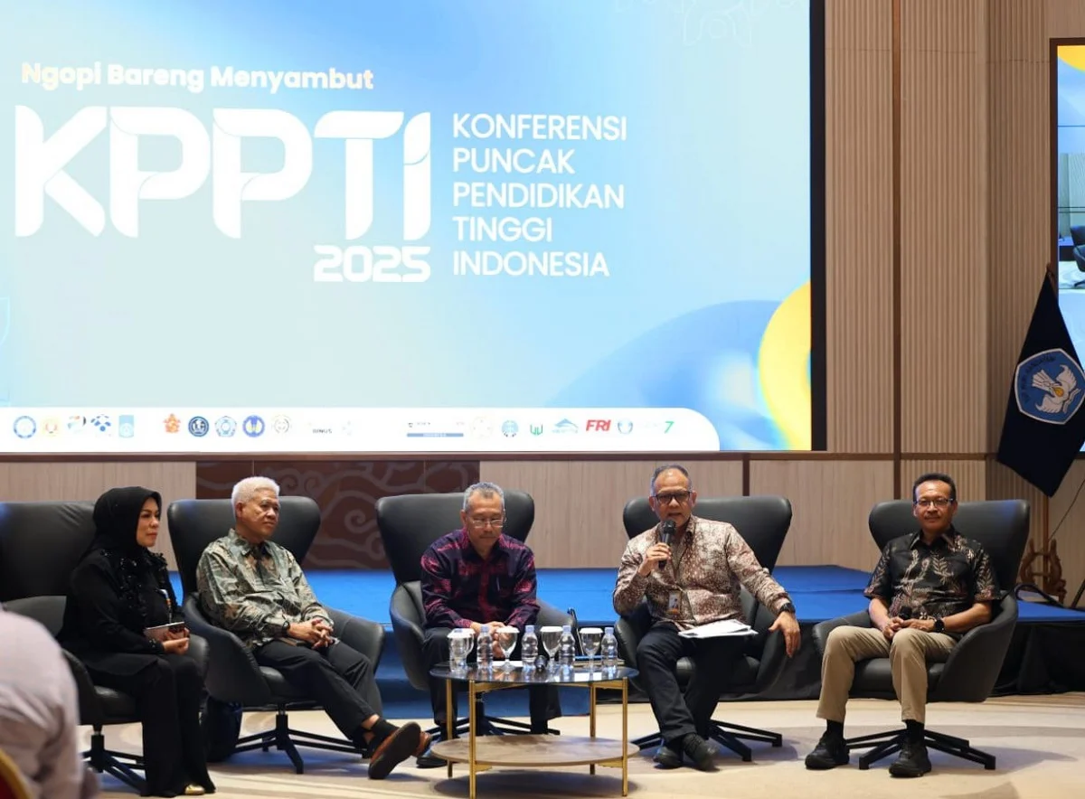 Kolaborasi Perguruan Tinggi dan Pemerintah Daerah: Langkah Strategis Menuju Indonesia Emas 2045