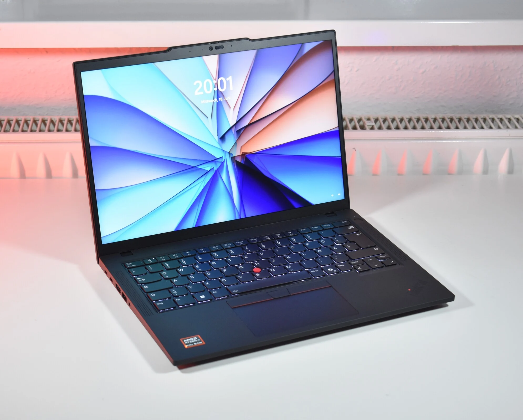 Lenovo Luncurkan ThinkPad P14s Gen 7: Laptop Workstation Ringkas dengan Prosesor AMD Ryzen AI Pro