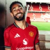 Manchester United Siap Gelondong di Transfer Musim Panas dengan Anggaran Rekor
