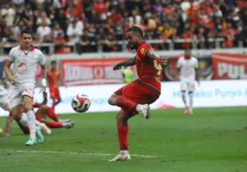 Maxwell Souza: Pemain Kunci yang Tersisih di Tengah Ketegangan Liga 1