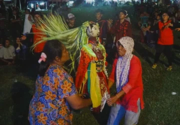 Membaca Aksara Langit: Tradisi Cowongan Banyumas yang Menghidupkan Makna