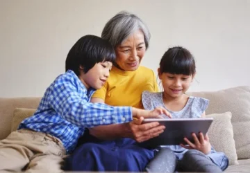 Mengapa Anak yang Dekat dengan Kakek Nenek Cenderung Lebih Tangguh