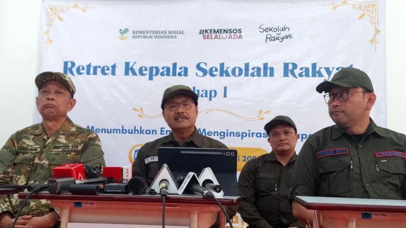 Mensos Nonaktifkan Dua Pejabat Kemensos Buntut Polemik Sepatu Rakyat