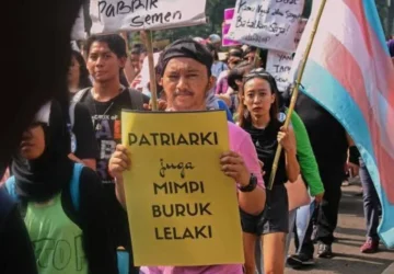 Momo, Ketergantungan, dan Masa Depan Perempuan di Masyarakat Patriarkis
