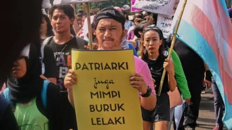 Momo, Ketergantungan, dan Masa Depan Perempuan di Masyarakat Patriarkis
