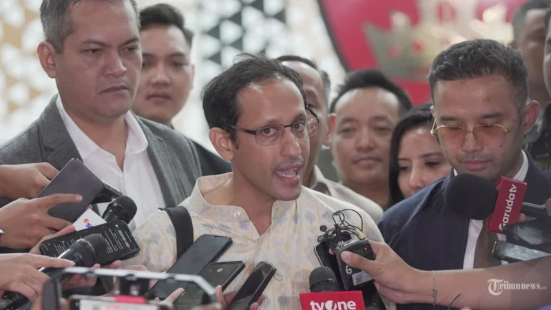 Nadiem Makarim Diadili: Apakah Layanan Publik di Indonesia Membuat Orang Indonesia di Luar Negeri Cemas?