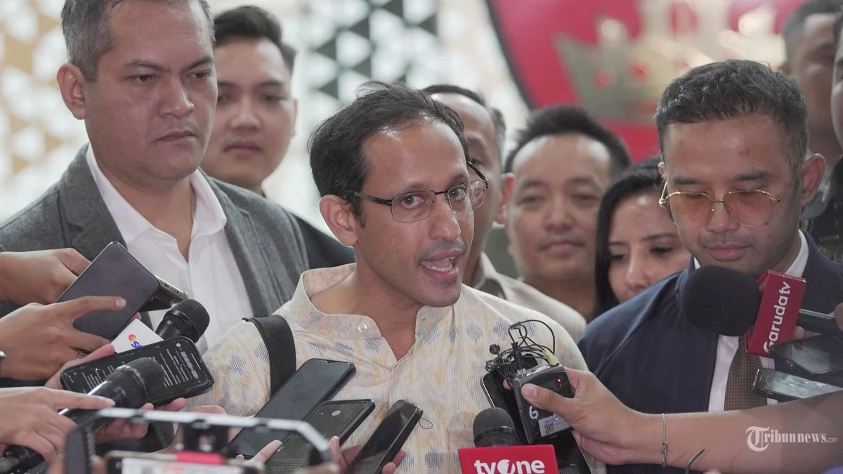 Nadiem Makarim Diadili: Apakah Layanan Publik di Indonesia Membuat Orang Indonesia di Luar Negeri Cemas?