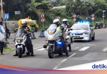 Polisi Siang Ini Terapkan One Way Arah Jakarta di Jalur Puncak Bogor untuk Meringankan Arus Lalu Lintas Wisatawan