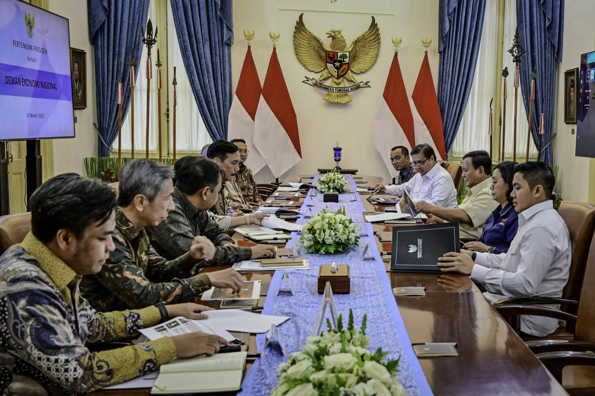 Prabowo Instruksikan Kabinetnya untuk Menertibkan Birokrasi dan Meningkatkan Kinerja