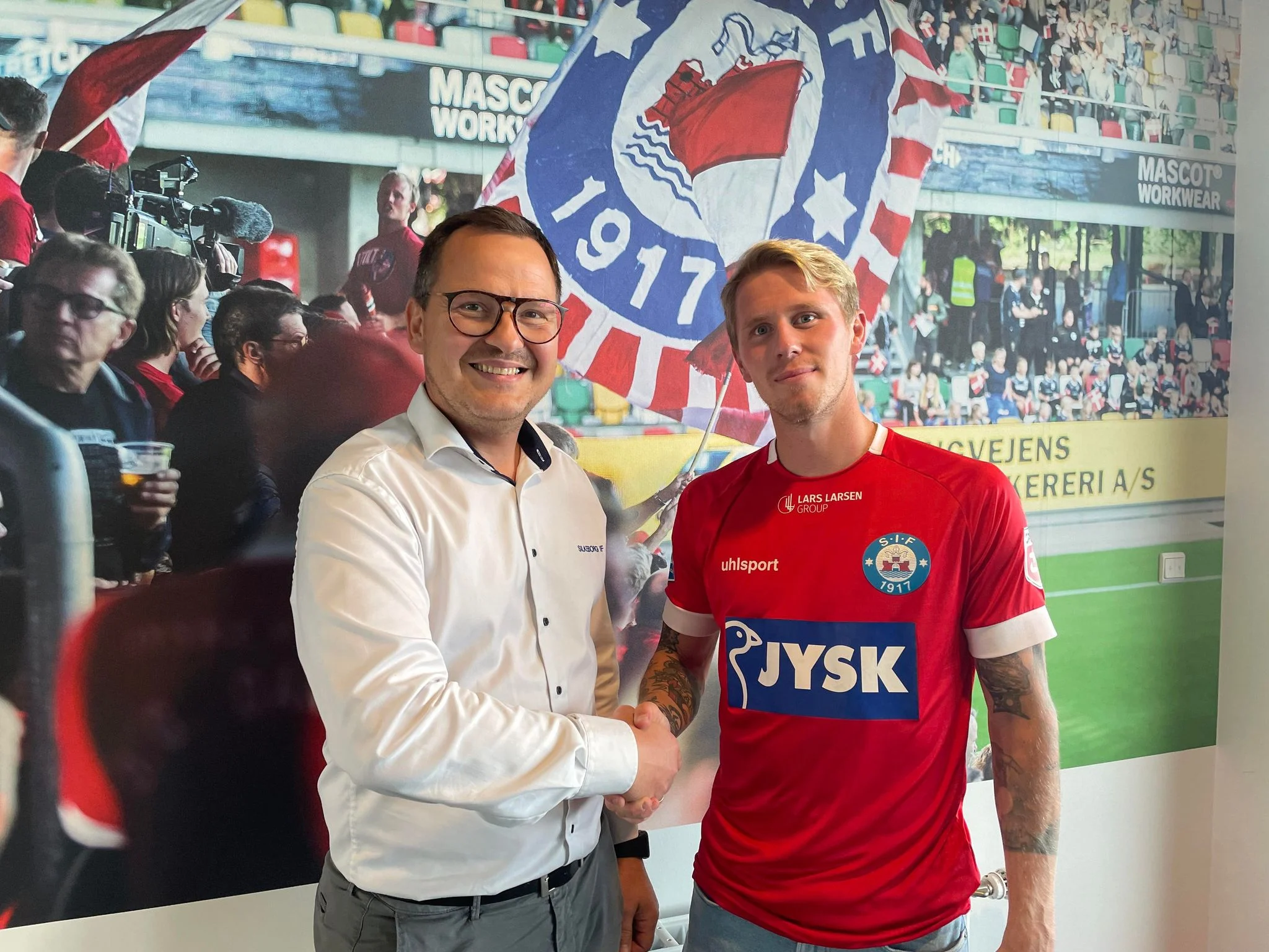 Rapid Vienna Tuntas Membeli Tonni Adamsen, Bekal Baru untuk Musim Depan