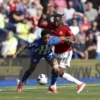 Rayo: Brighton Masih Bisa Lolos Ke Kompetisi Eropa, Apa Keuntungan dan Kekurangan?,
Tapi apa yang terjadi jika mereka gagal? Brighton akan bermain melawan Manchester United di Old Trafford pada hari Minggu nanti dan mereka harus menang untuk memiliki peluang lolos ke kompetisi Eropa. Jika mereka kalah, maka Brighton akan berada di posisi keenam dan tidak akan lolos ke kompetisi Eropa.
